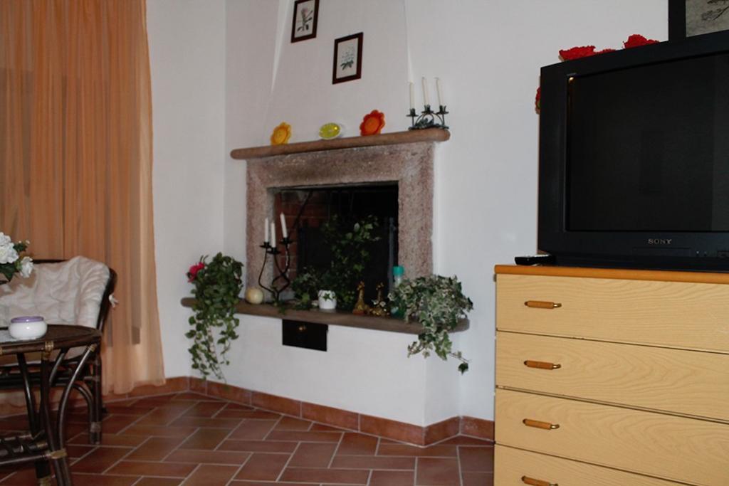 Casa Vacanze In Borgo Monteverdi Marittimo Eksteriør bilde
